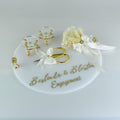 Verlobungstablett | Elegant Ringtablett mit Ringhalter, Schere und Blumendekor | Personalisierbar | rund Acryl