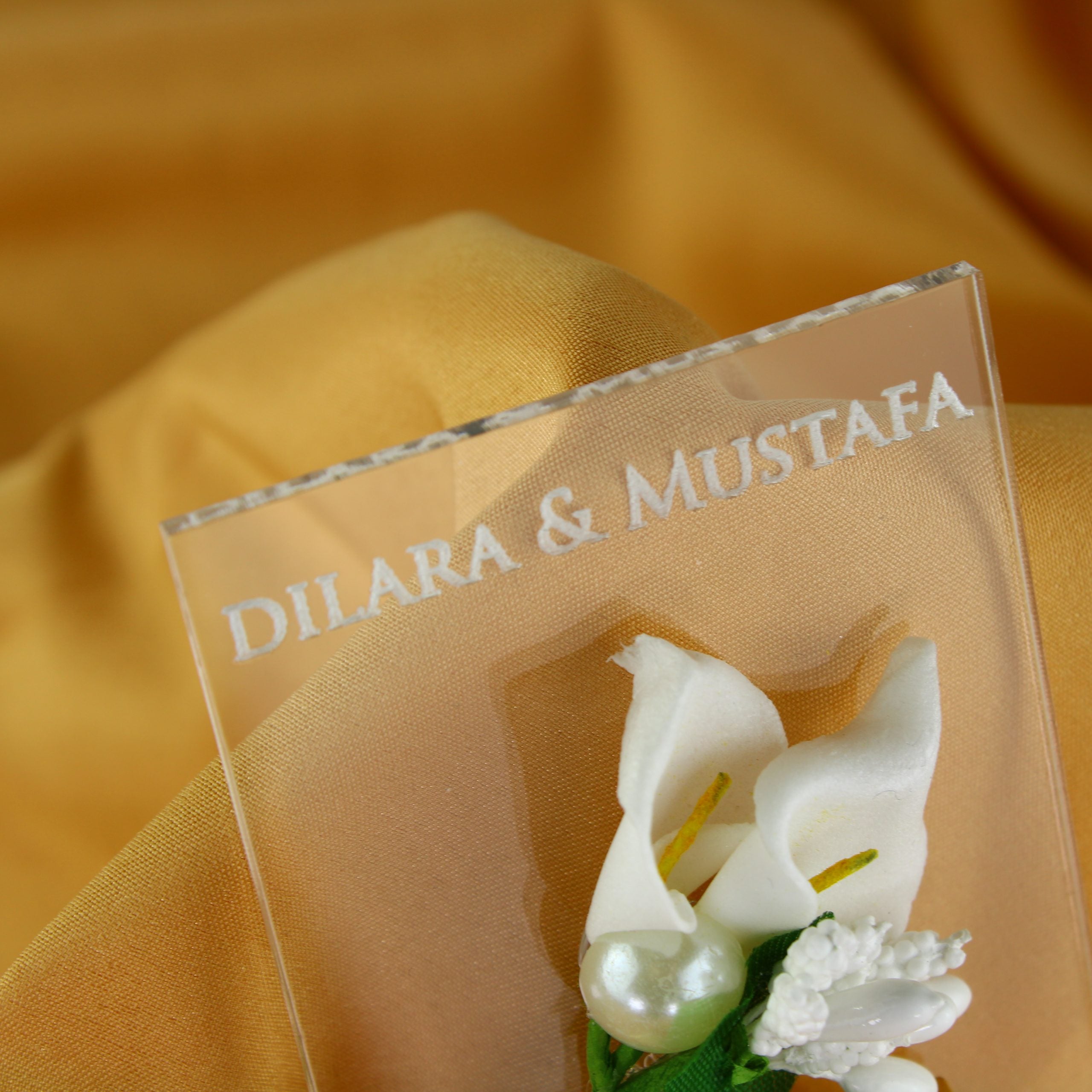 Gastgeschenk mit Dubai Schokolade, Calla-Blüte & Perlen | Graziöser Magnet für Hochzeit, Geburtstag, alle Events - Personalisierbar