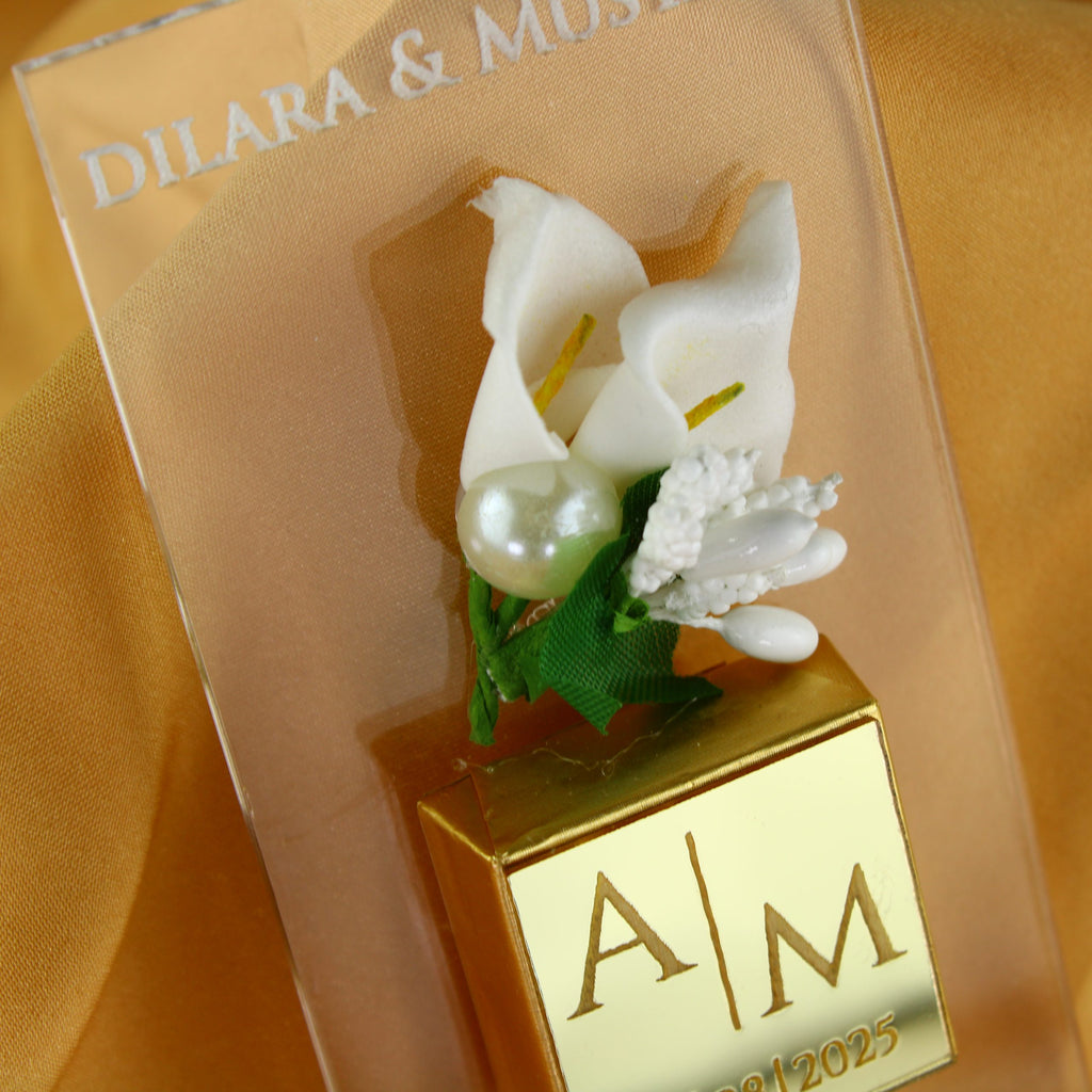 Gastgeschenk mit Dubai Schokolade, Calla-Blüte & Perlen | Graziöser Magnet für Hochzeit, Geburtstag, alle Events - Personalisierbar