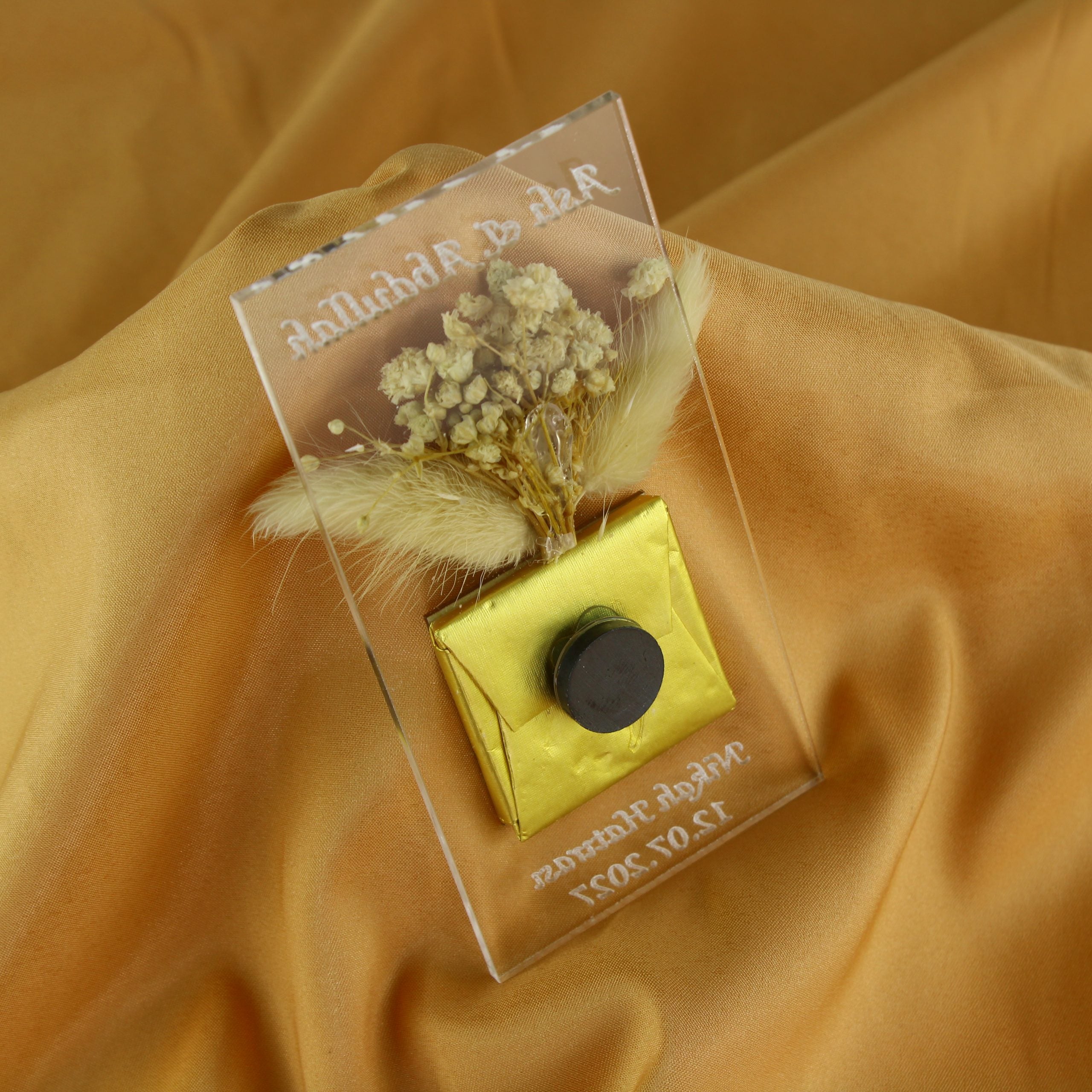 Gastgeschenk mit Schokolade & Trockenblume | Eleganter Magnet für Hochzeit, Geburtstag, alle Events - Personalisierbar