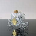 Personalisierbares Gastgeschenk Kutsche mit Dragees, Schleife, Perlen & Plexi Gravur - Elegant für Hochzeit & Verlobung