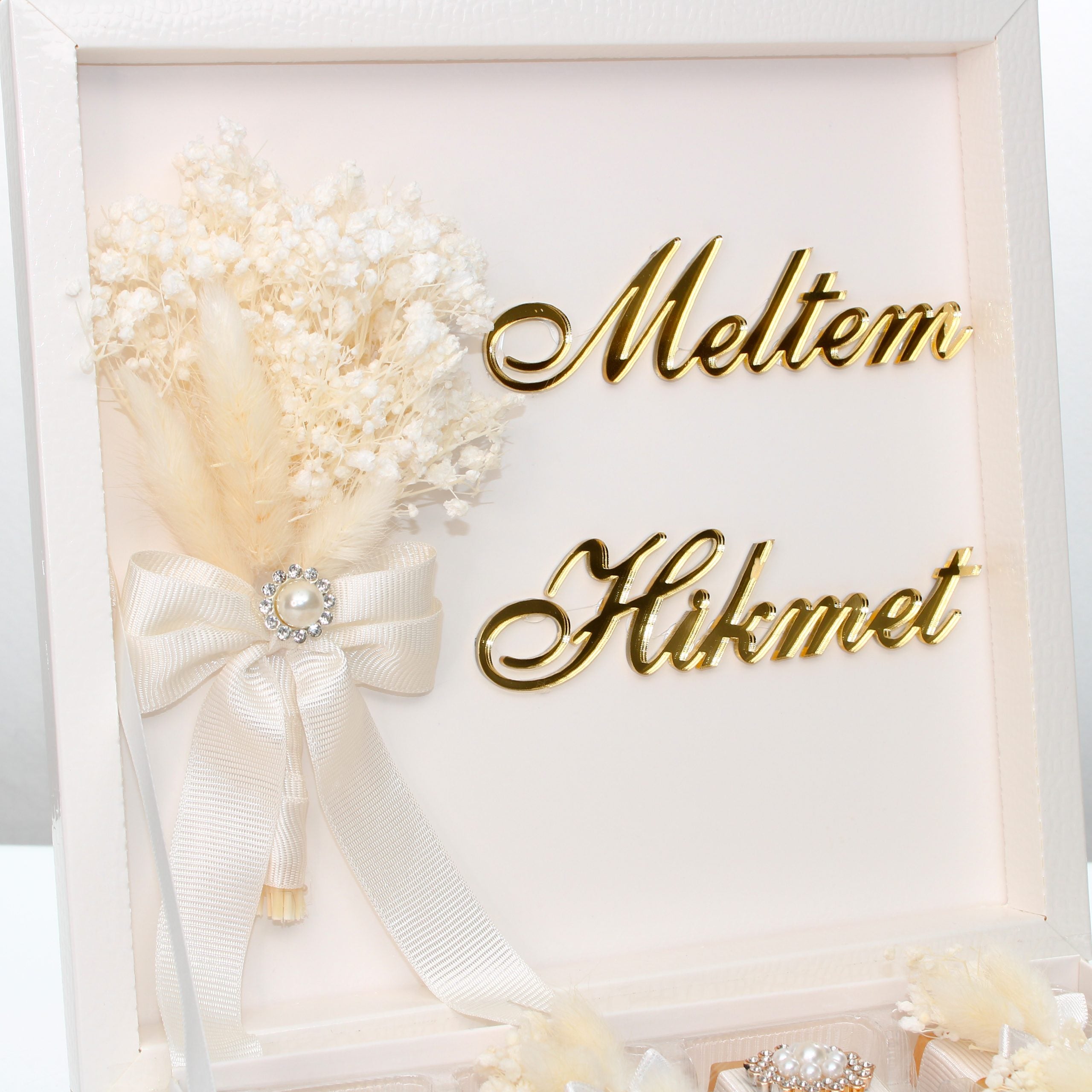 Dubai Pralinen – Geschenk zur Verlobung, Hochzeit oder Geburtstag – Personalisierte Luxus Schokoladenbox – Halal
