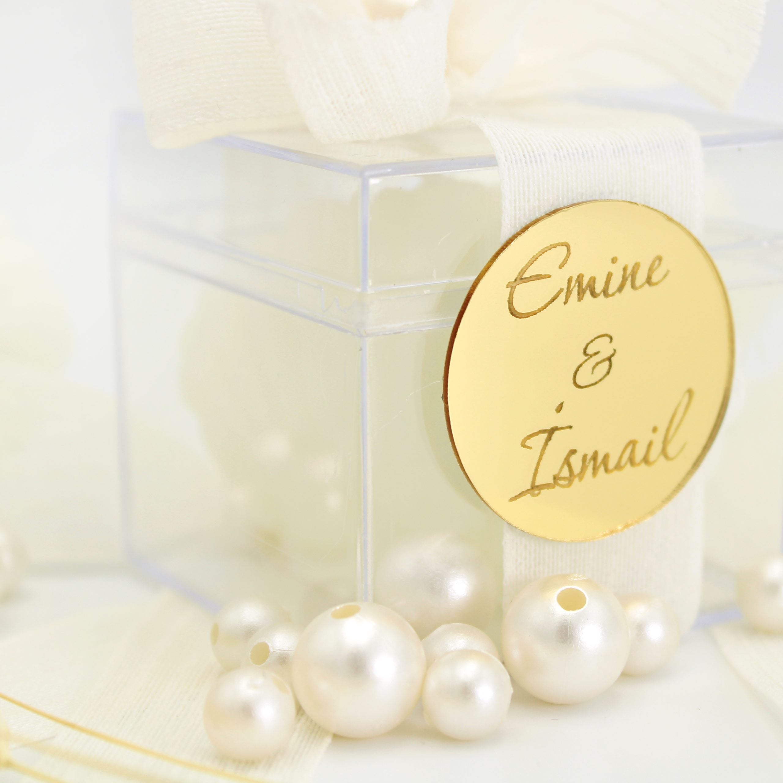 Gastgeschenk | Personalisierbare Muschelkerze mit Perlen & Leinenband – Hochzeit, Verlobung, Babyshower & besondere Anlässe